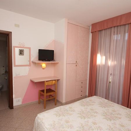 Hotel Piemontese Imperia Εξωτερικό φωτογραφία