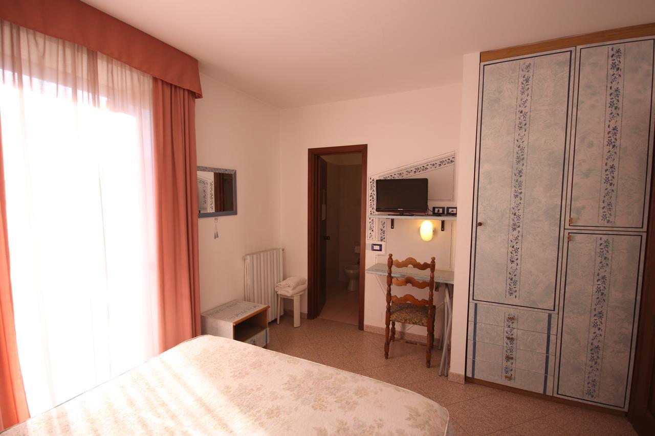 Hotel Piemontese Imperia Εξωτερικό φωτογραφία